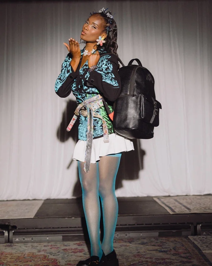 DE LUXE BACKPACK