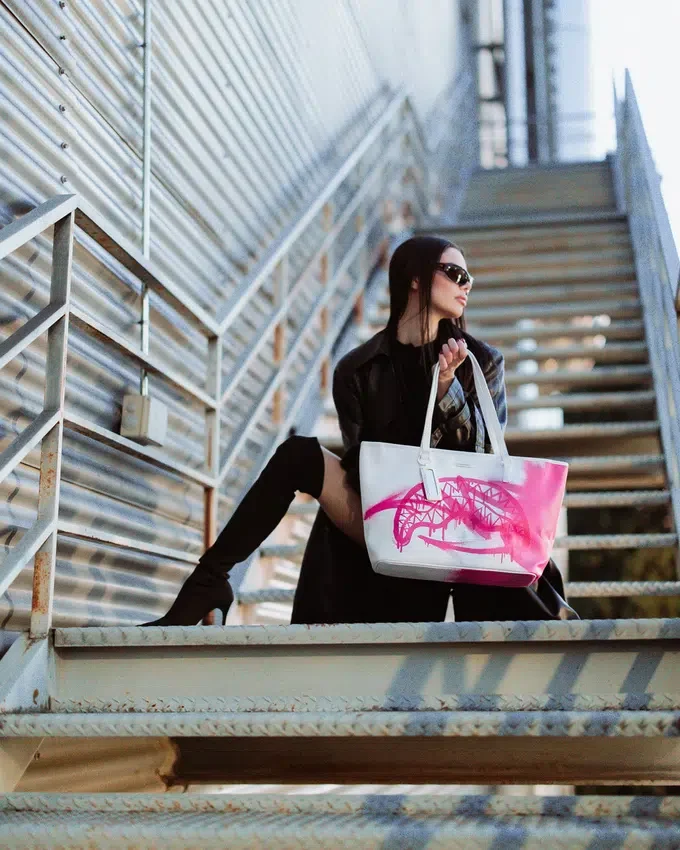 DESIGN STORM TOTE