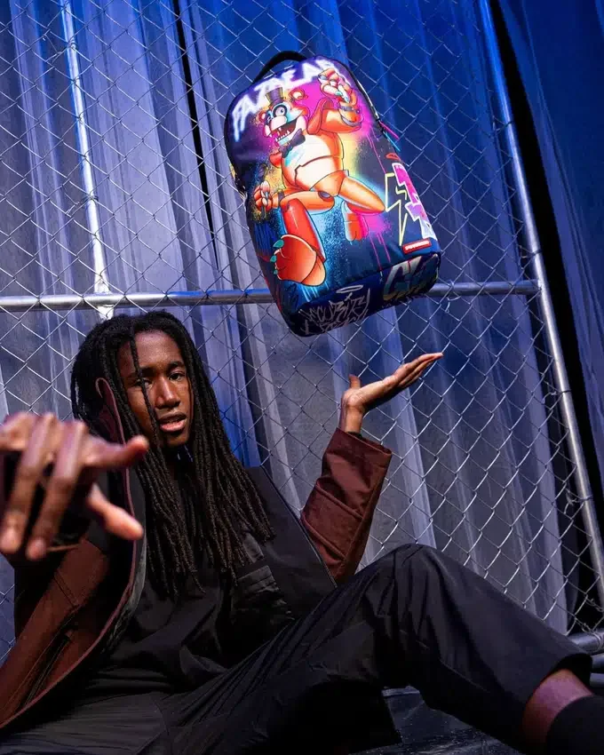 FIVE NIGHTS AT FREDDY'S: GLAMROCK ROCKOUT DLXSR BACKPACK