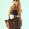 HENNY LOCK SHARKS IN PARIS TOTE