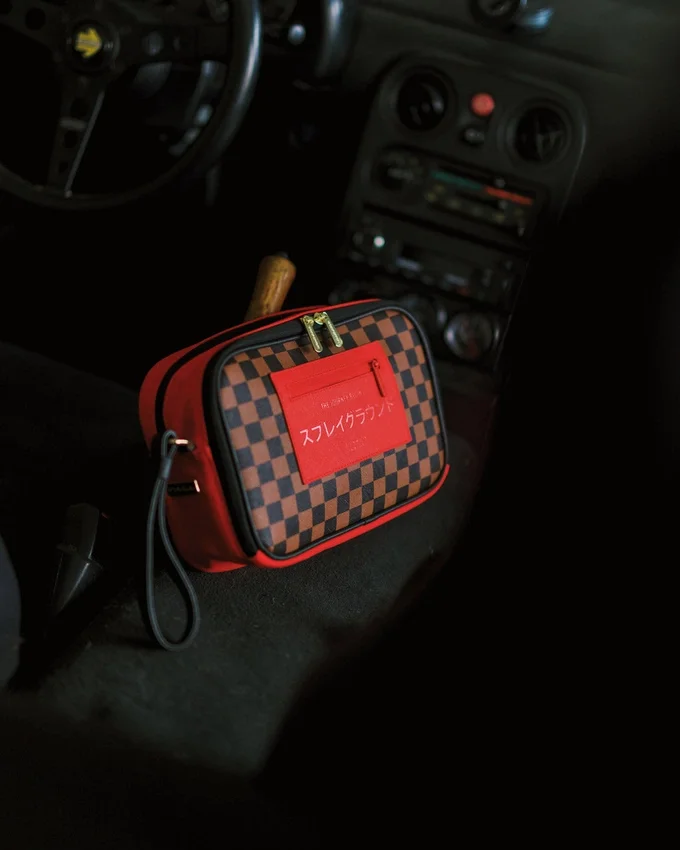 KATANA CHECK BOSS TOILETRY BRICK