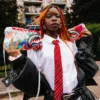 LE MONDE DES GRAFFITIS CROSSOVER CLUTCH