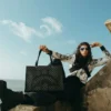 MIDNIGHT CHATEAU TORTUGA TOTE