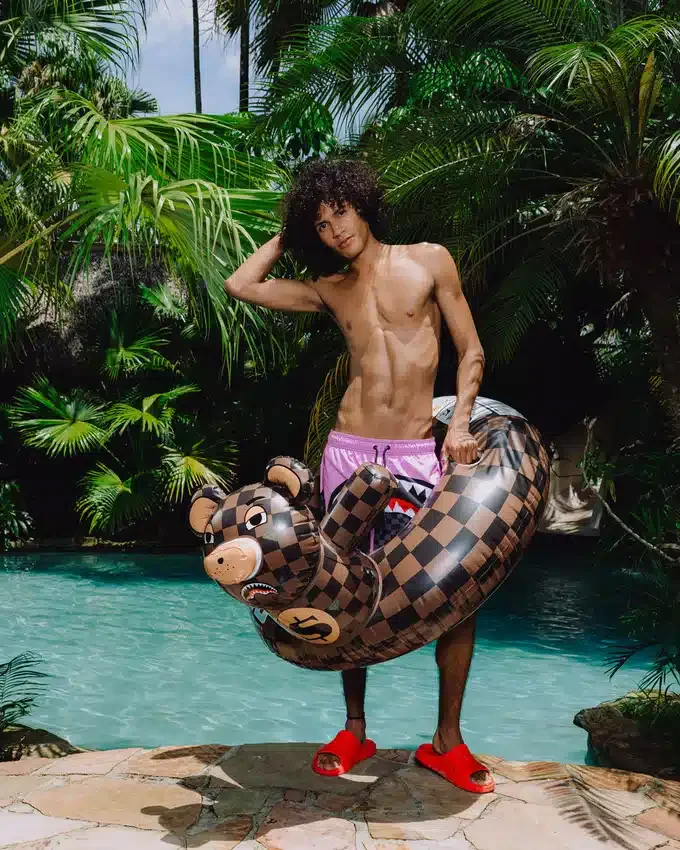 MONEYBEAR - POOL PARTY FLOATY