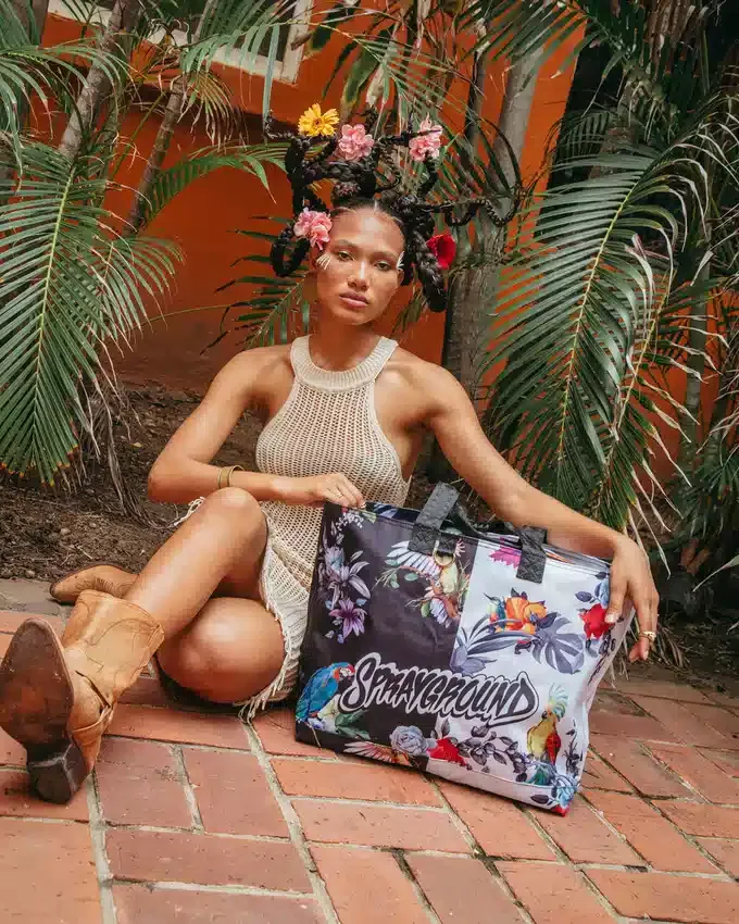 SHADOW FLIGHT BEACH TOTE