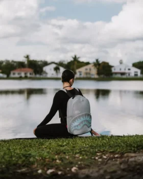 SHARK CENTRAL ICE MESH BACKPACK