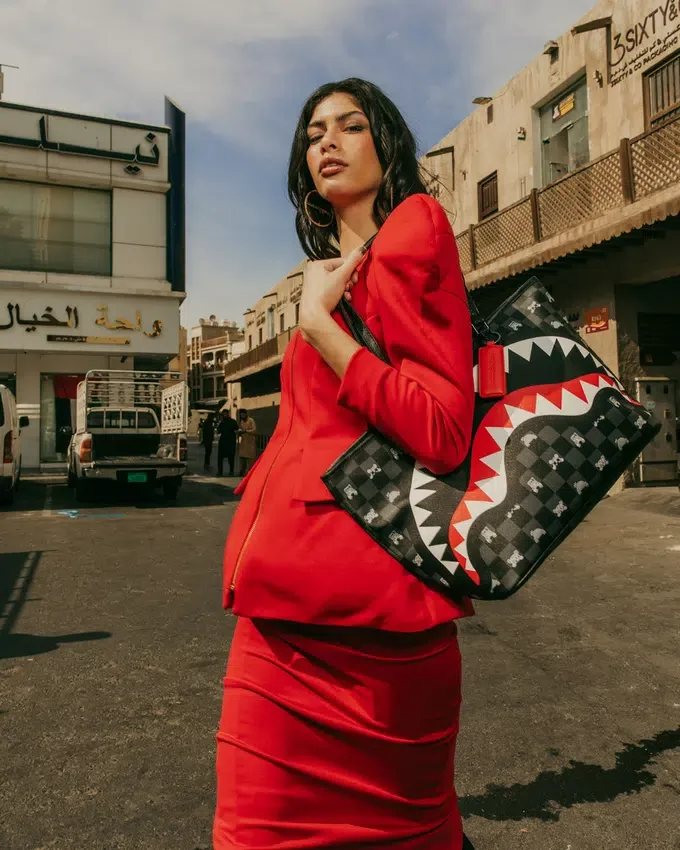 SHARK MOB HIDEOUT TOTE