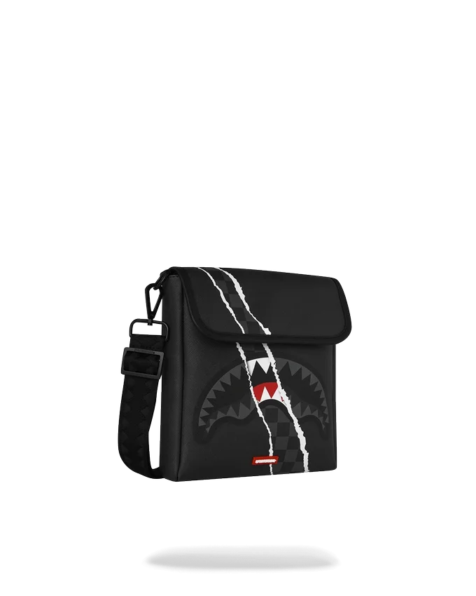 SHARK SLASH MESSENGER SLING