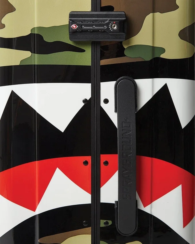 SHARKNAUTICS (CAMO) 29.5” FULL-SIZE LUGGAGE