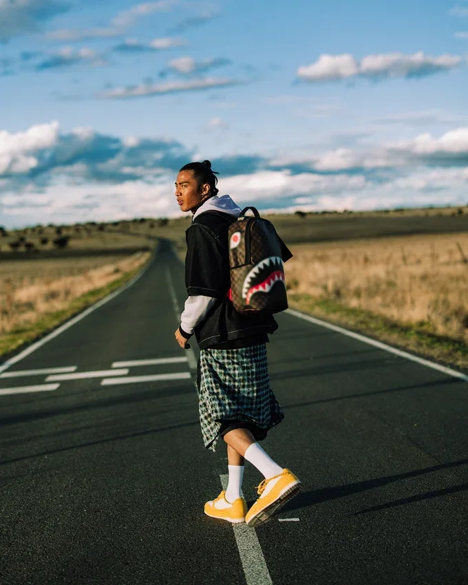 SHARKS IN PARIS BLUR EFFECT BACKPACK