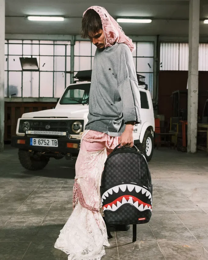 SHARKS IN PARIS HYPER PUFF BACKPACK