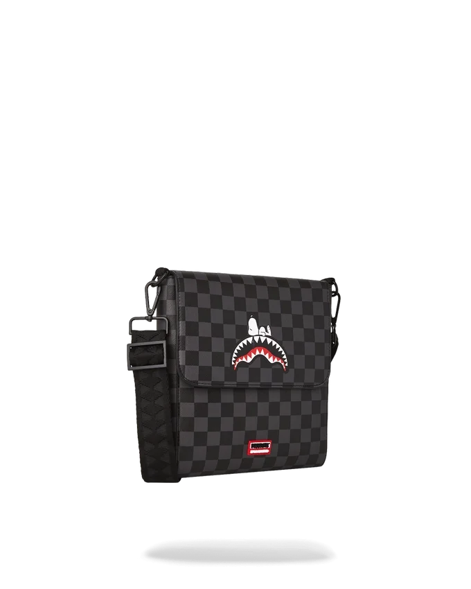 SNOOPY DAY OFF MESSENGER SLING BAG
